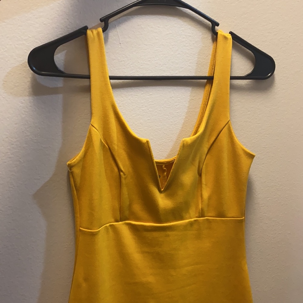 Dress - Picture 2 of 2